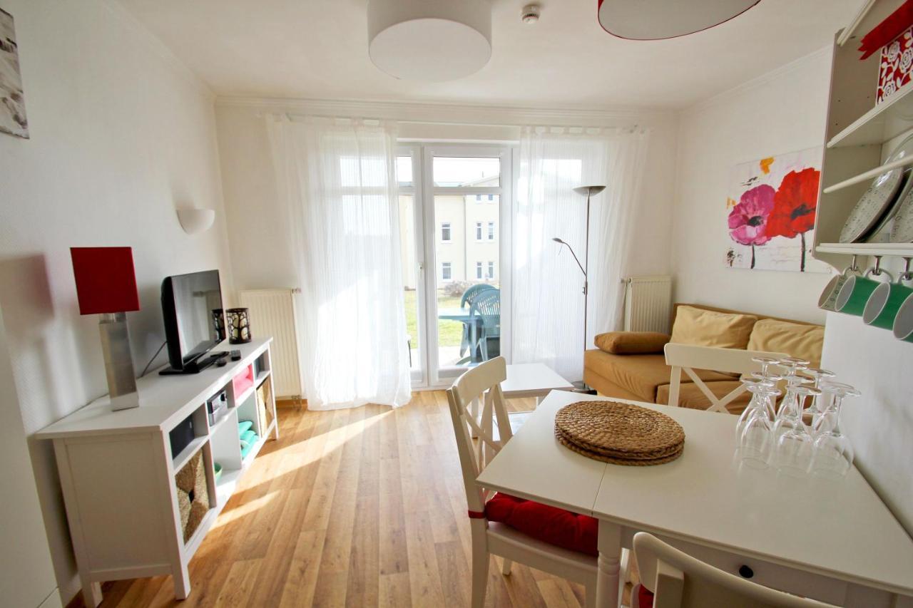 Terrasse, Gratis Nutzung Vom Ahoi Erlebnisbad Und Sauna In Sellin - Meeresblick Fewo 32 Goehren  Kültér fotó